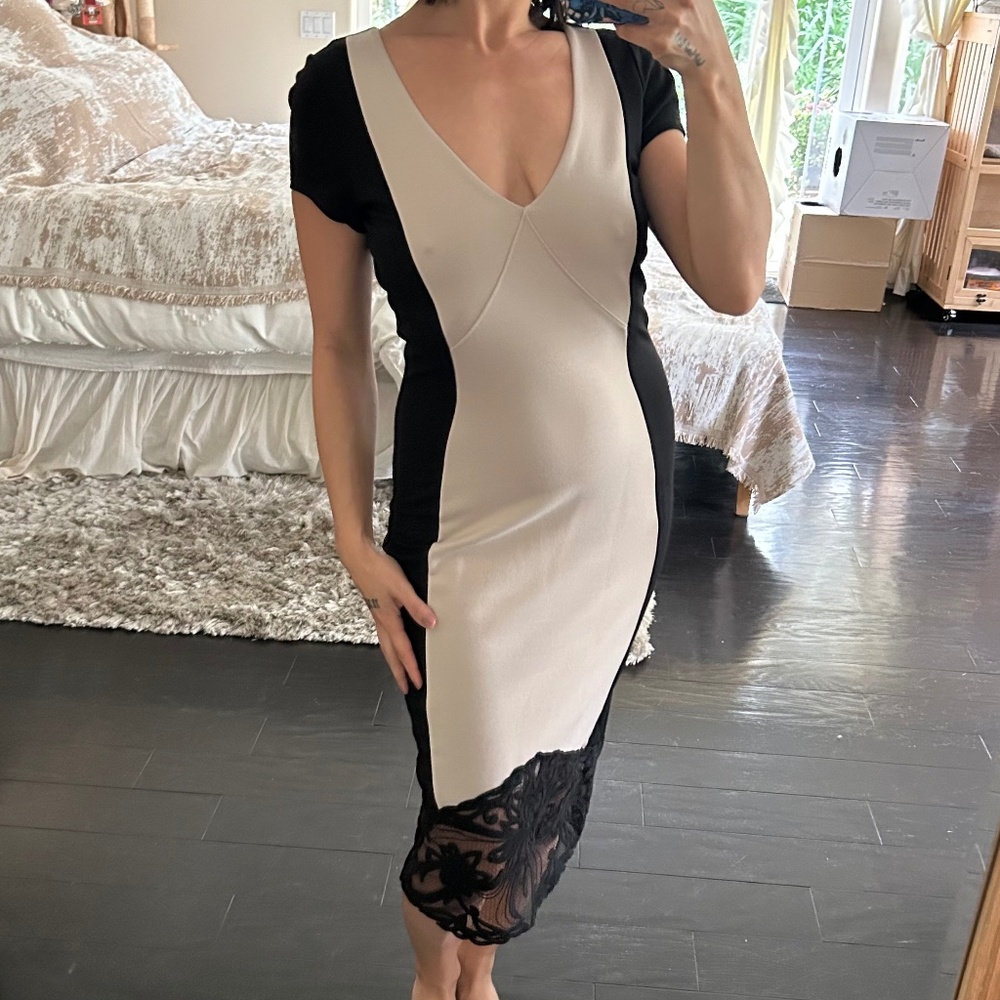 Bebe Black & Cream Colorblock Lace Hem Midi Dress Size Small